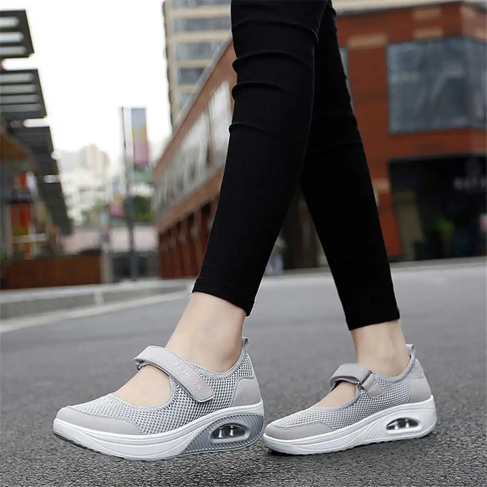 Travel Accessories For Women Gift Ideas - 36-41 Demi-Seasonรองเท้าผ้าใบสีเดินสเก็ตตะกร้ารองเท้าสําหรับชายกีฬาHigh-Techรองเท้าผ้าใบ 2025new Bityการฝึกอบรม