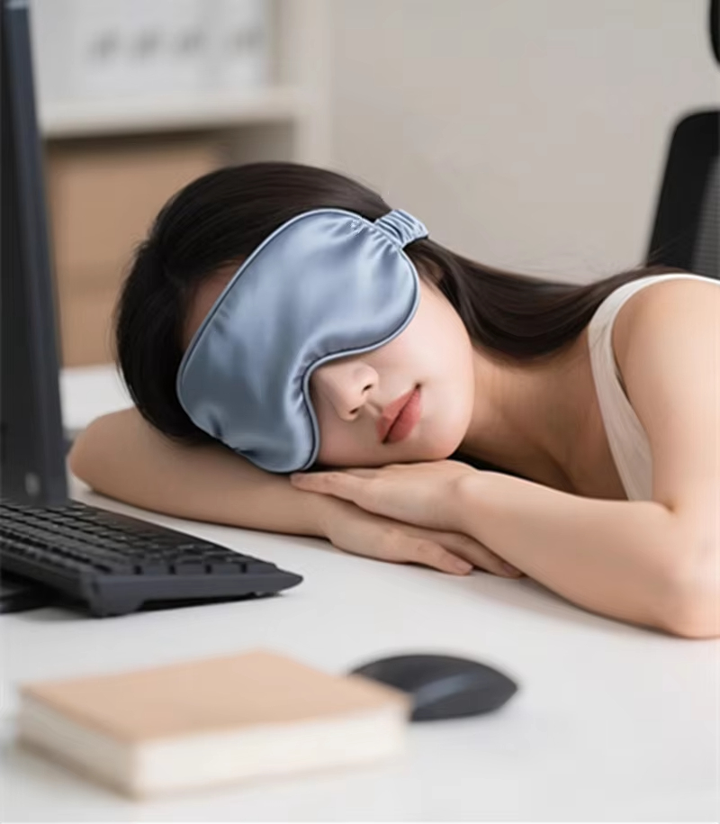 ผ้าปิดตาไหมสองด้าน ป้องกันแสง  - Travel Accessories Eye Mask บทวิจารณ์และราคา