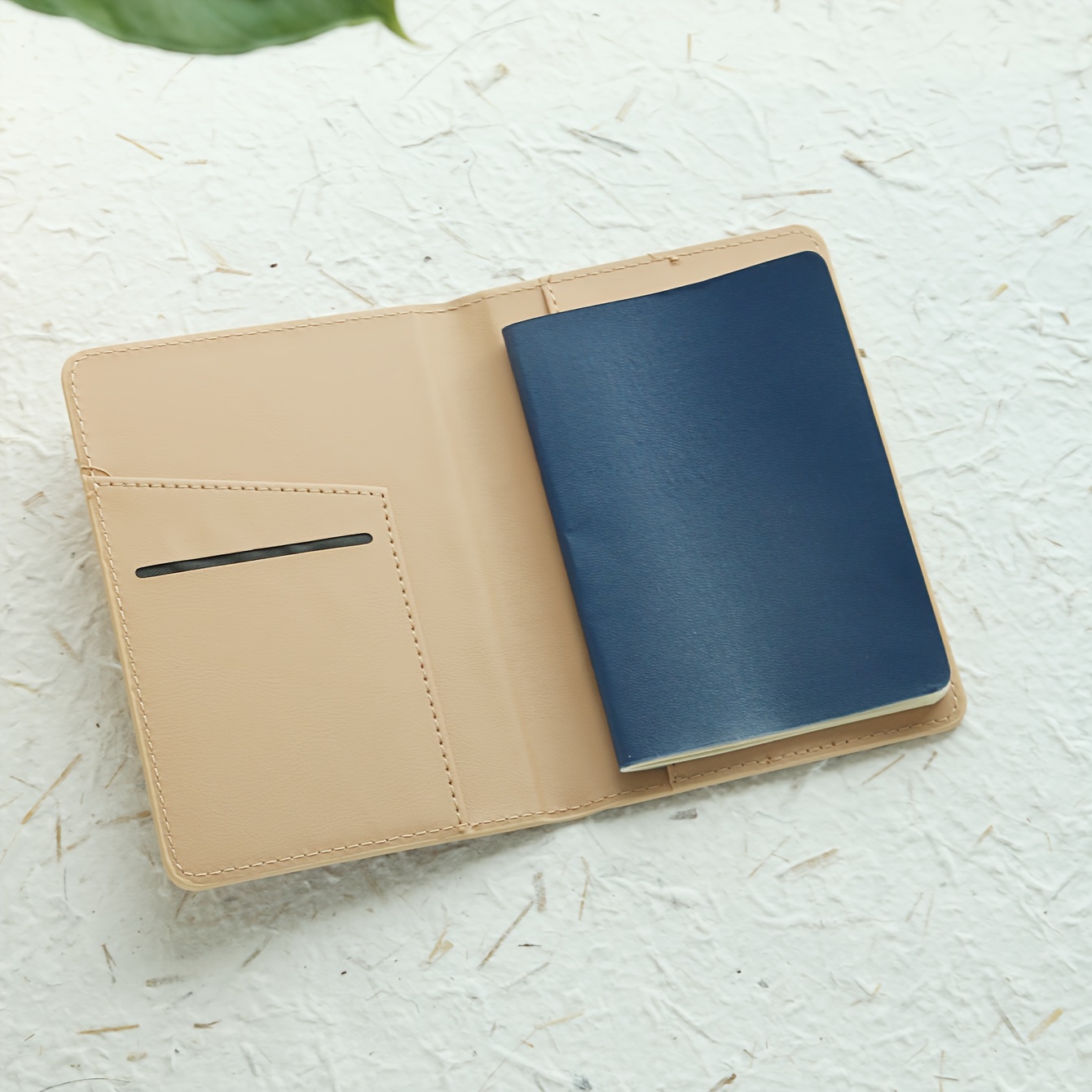 ปกหนังสือเดินทางปักลายการ์ตูนพ - Travel Accessories Hong Kong บทวิจารณ์และราคา